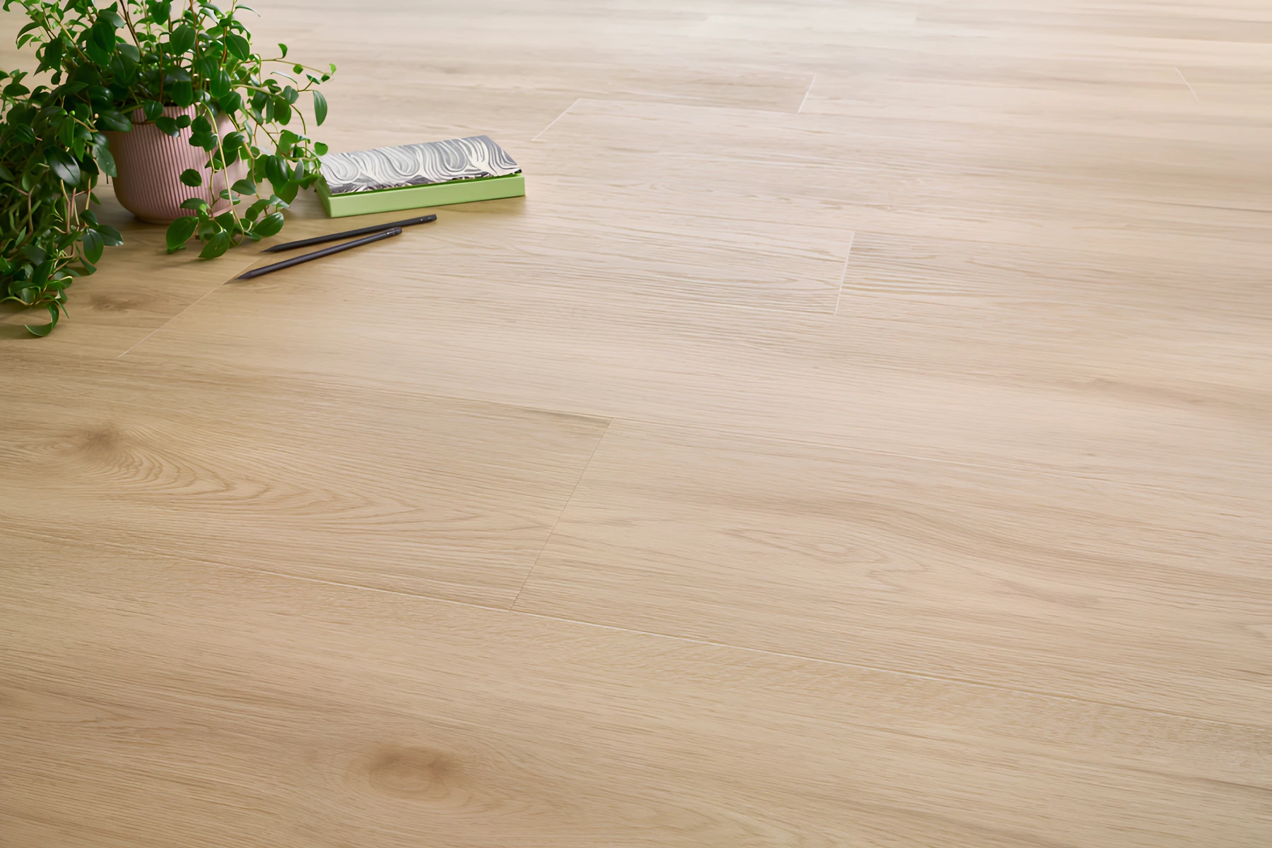 Arbiton-Amaron-Wood-Harlow-CA-158-interier-2