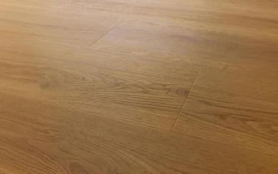 mineralna-kompozitna-podlaha-arbiton-amaron-eir-dub-cornel-detail-2